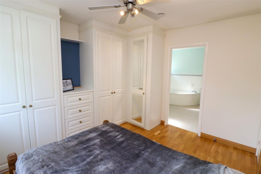 Images for Oaken Copse, Church Crookham, Fleet