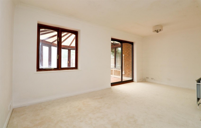Images for Drovers End, Fleet