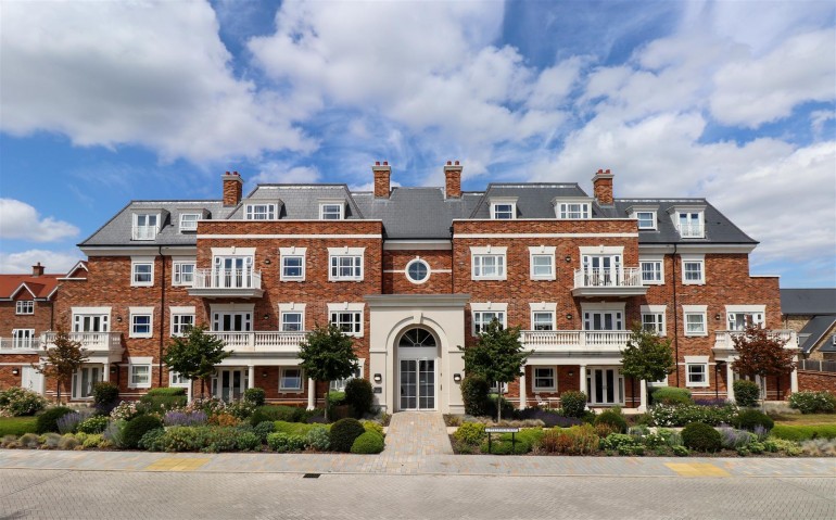Pyestock Way, Fleet