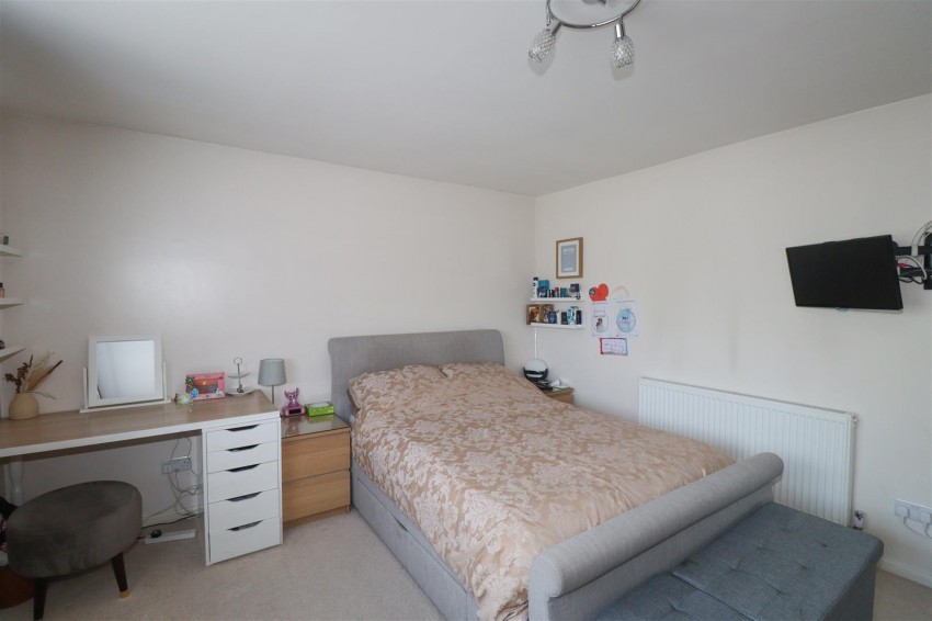 Images for Fleet Road, Farnborough