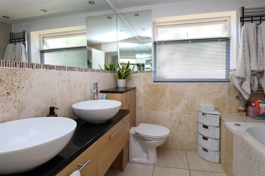 Images for Folly Close, Fleet