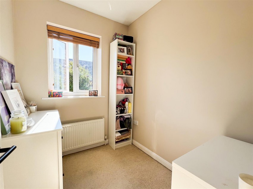 Images for Holt Lane, Hook