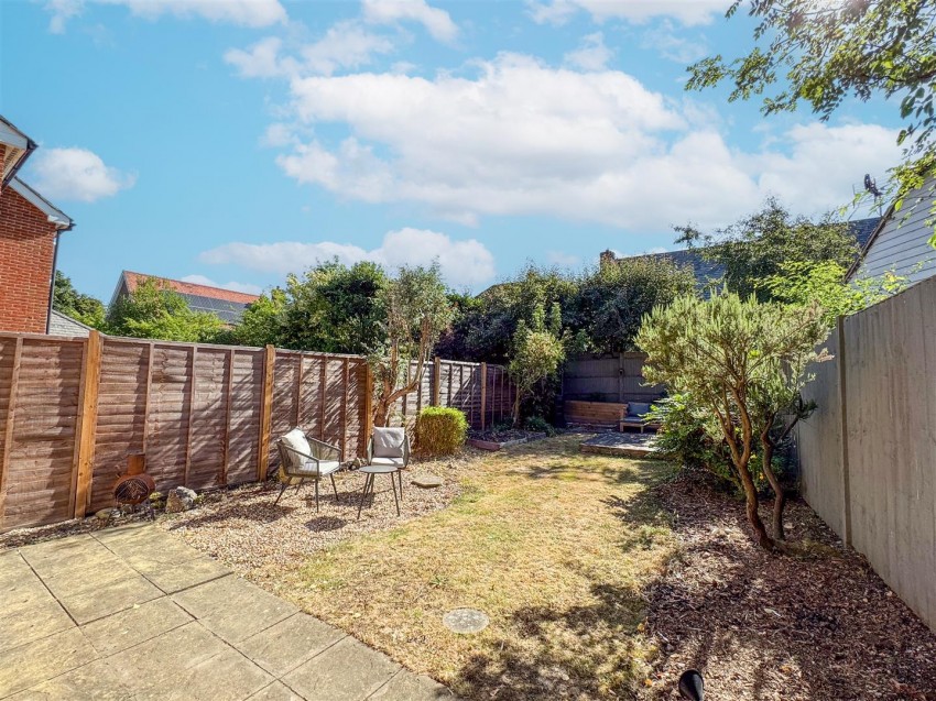 Images for Holt Lane, Hook