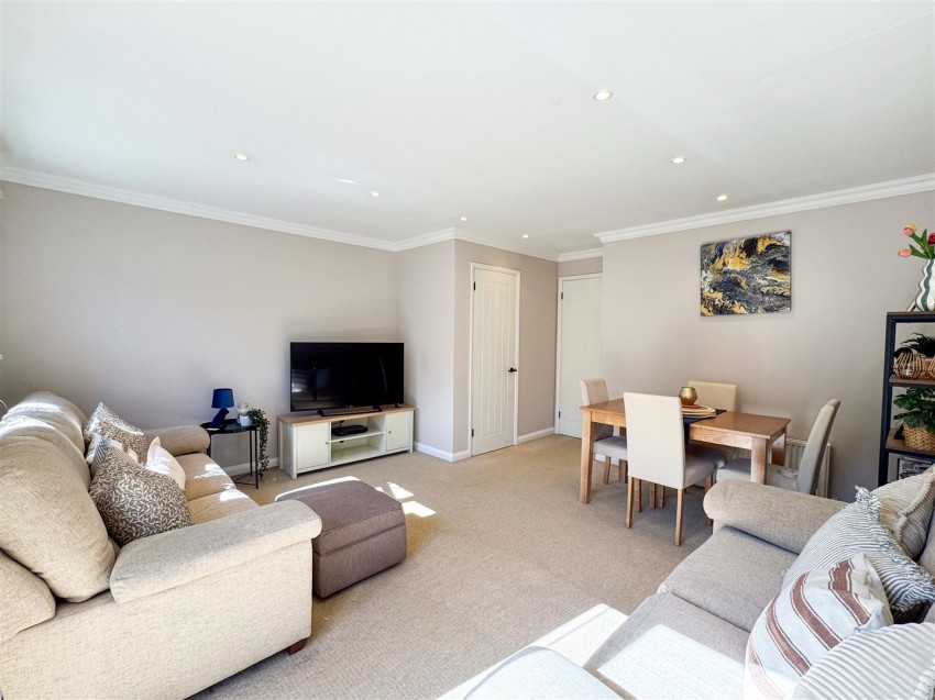 Images for Holt Lane, Hook