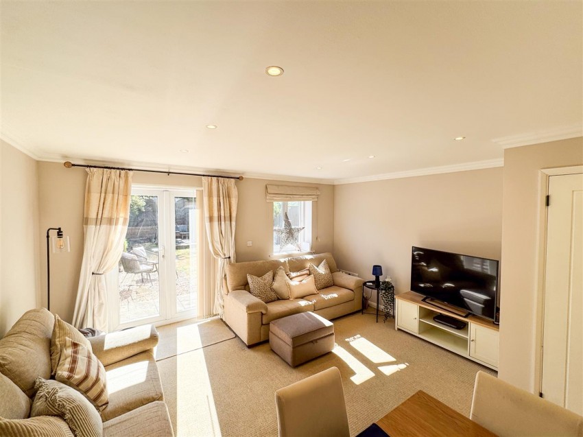 Images for Holt Lane, Hook