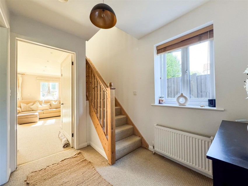 Images for Holt Lane, Hook