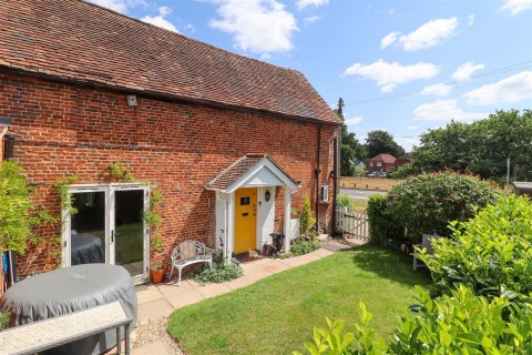 London Road, Hartley Wintney, Hook