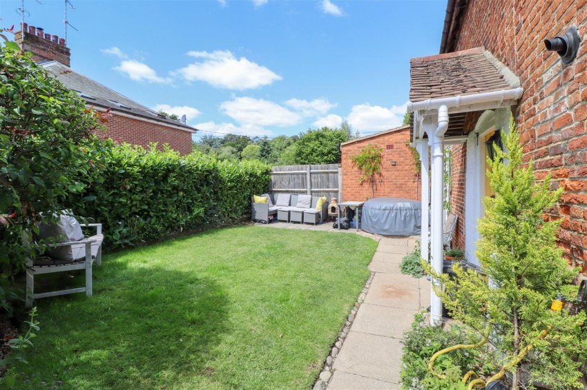 Images for London Road, Hartley Wintney, Hook