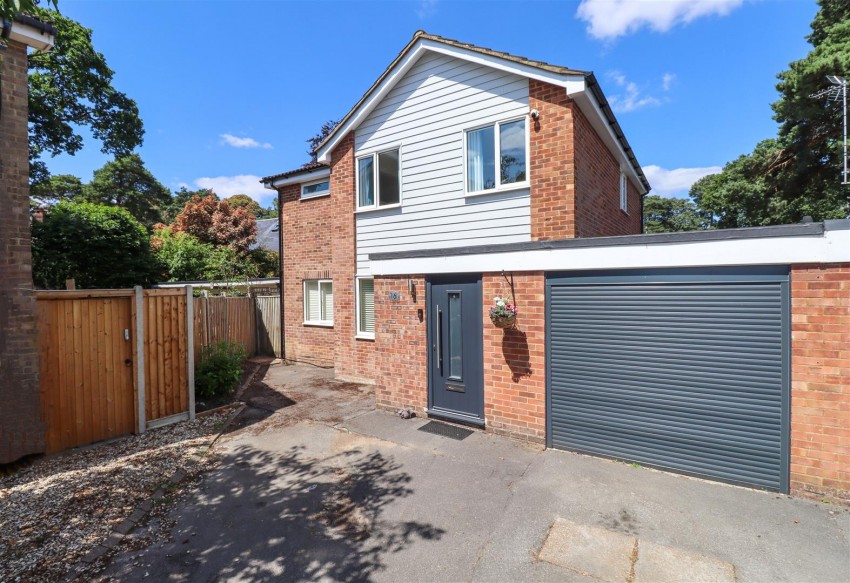 Images for Vivian Close, Church Crookham, Fleet