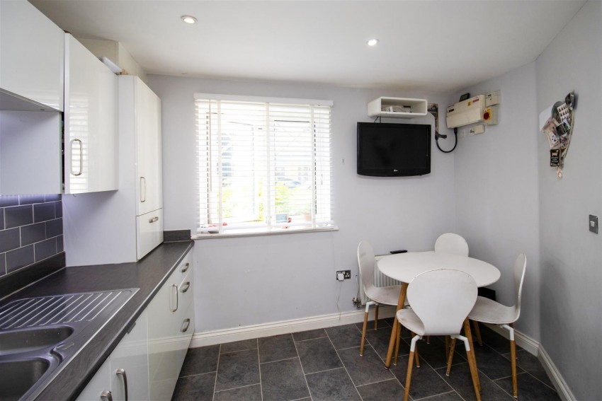 Images for Allamand Close, Church Crookham, Fleet