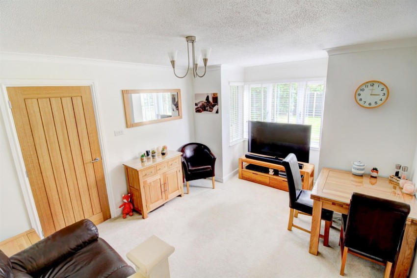 Images for Lyndsey Close, Farnborough