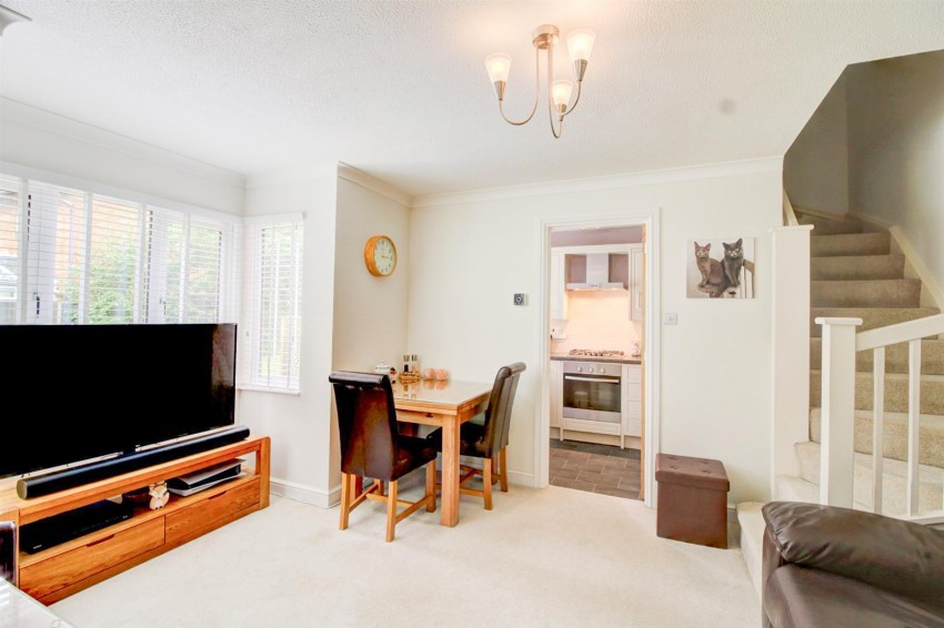 Images for Lyndsey Close, Farnborough