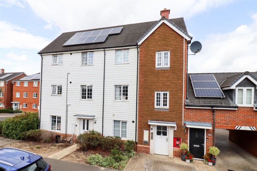 Images for Grenham Court, Church Crookham
