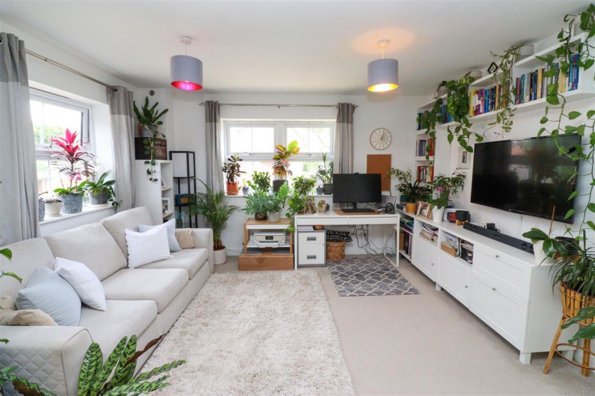 Images for Tudgey Gardens, Crookham Village, Fleet