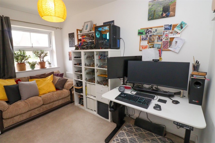 Images for Tudgey Gardens, Crookham Village, Fleet