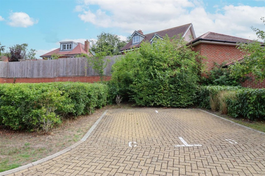 Images for Tudgey Gardens, Crookham Village, Fleet