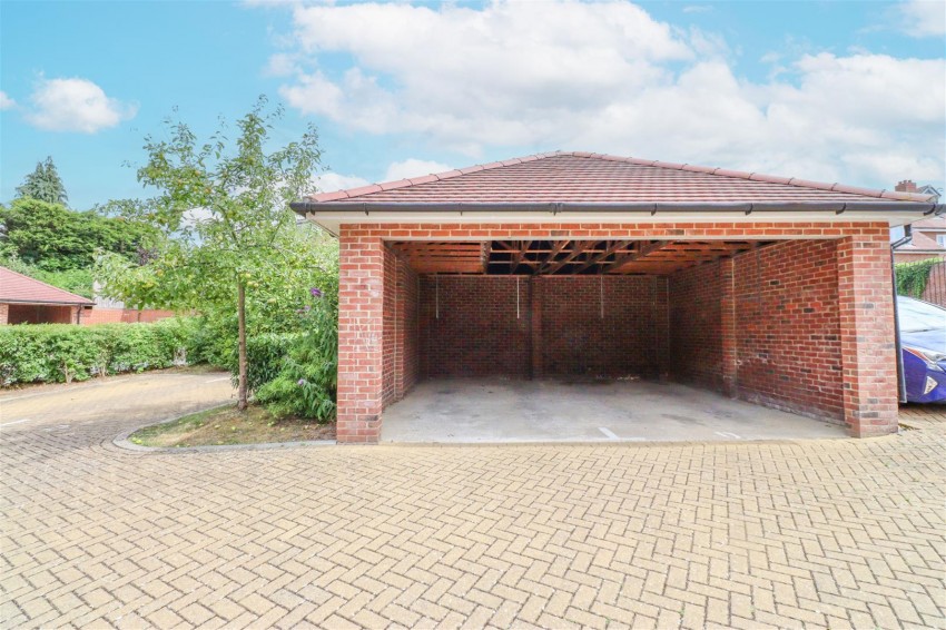 Images for Tudgey Gardens, Crookham Village, Fleet