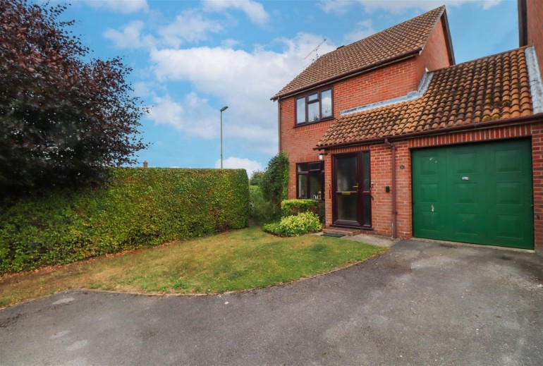 Hereford Close, Odiham, Hook