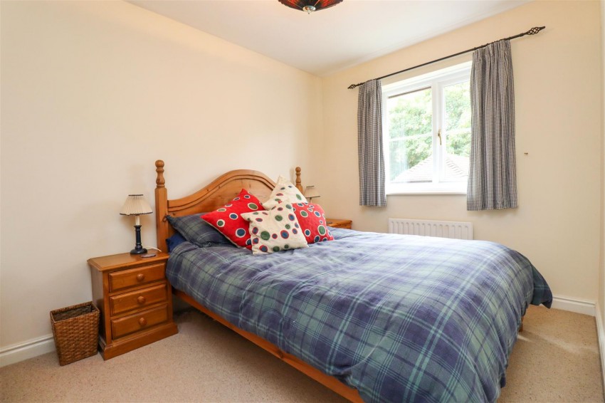 Images for Derbyfields, North Warnborough