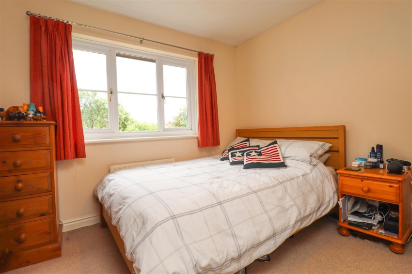 Images for Derbyfields, North Warnborough