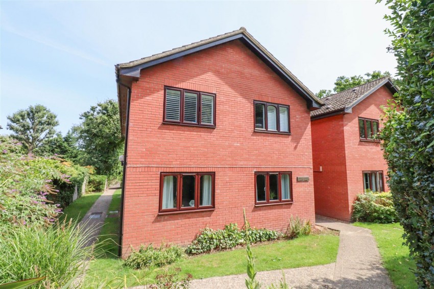 Images for Minley Road, Fleet