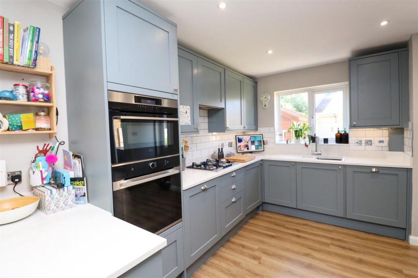 Images for Twisell Thorne, Church Crookham, Fleet