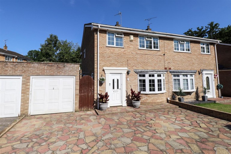 Polden Close, Farnborough