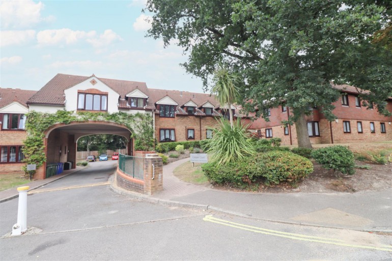 Salisbury Road, Farnborough