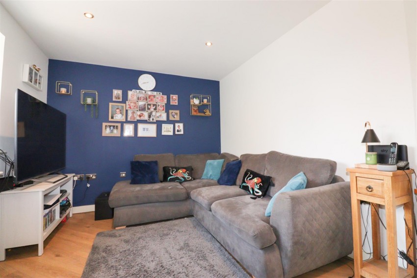 Images for Deadbrook Lane, Aldershot