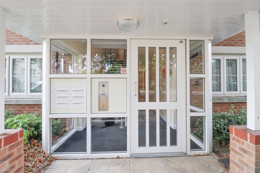 Images for Deadbrook Lane, Aldershot