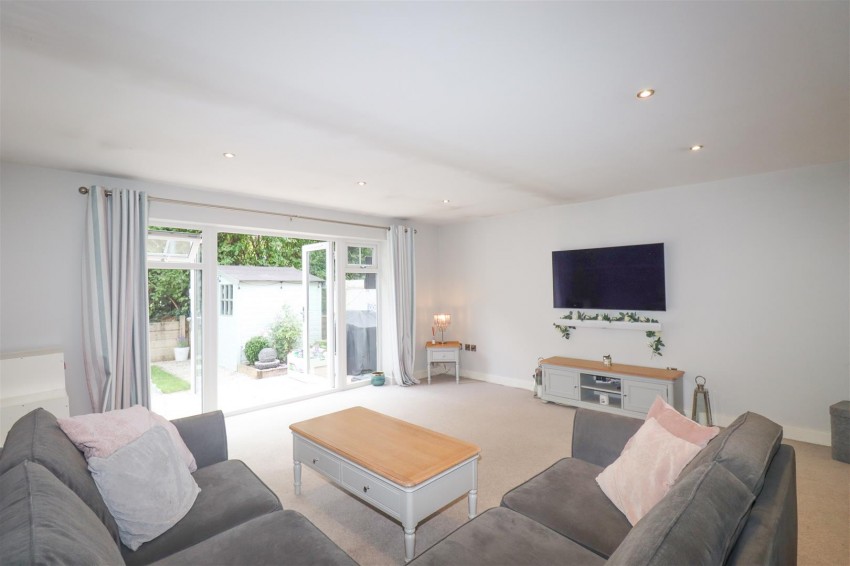 Images for Highfield Road, Farnborough