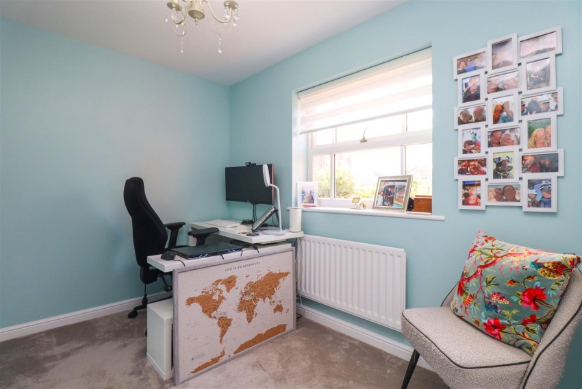Images for Leger Close, Church Crookham, Fleet