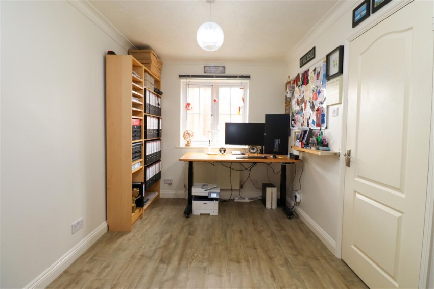 Images for Danvers Drive, Church Crookham, Fleet