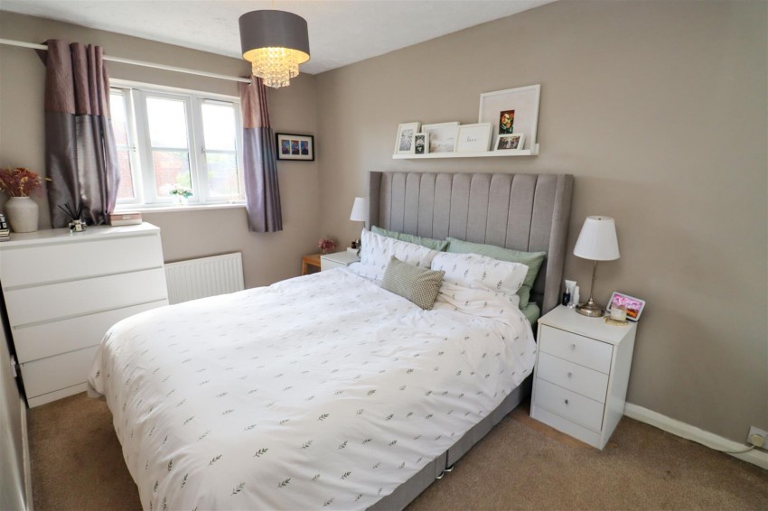 Images for Pawmers Mead, Church Crookham