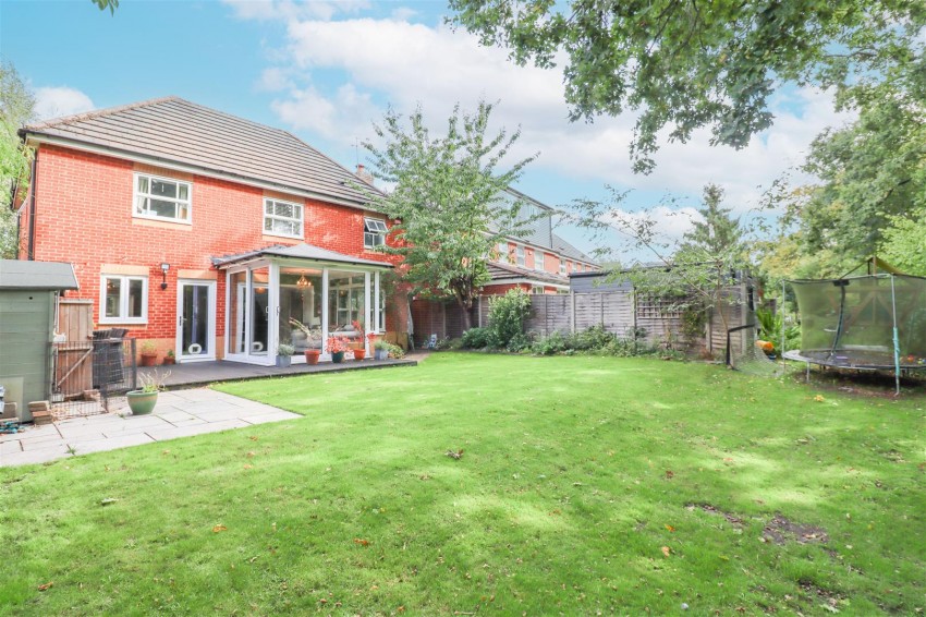 Images for Camus Close, Church Crookham, Fleet