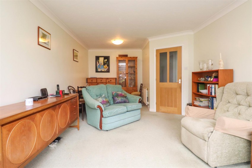 Images for Ravelin Close, Crondall