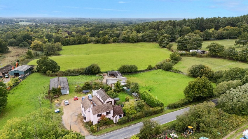 Images for Doras Green Lane, Ewshot, Farnham