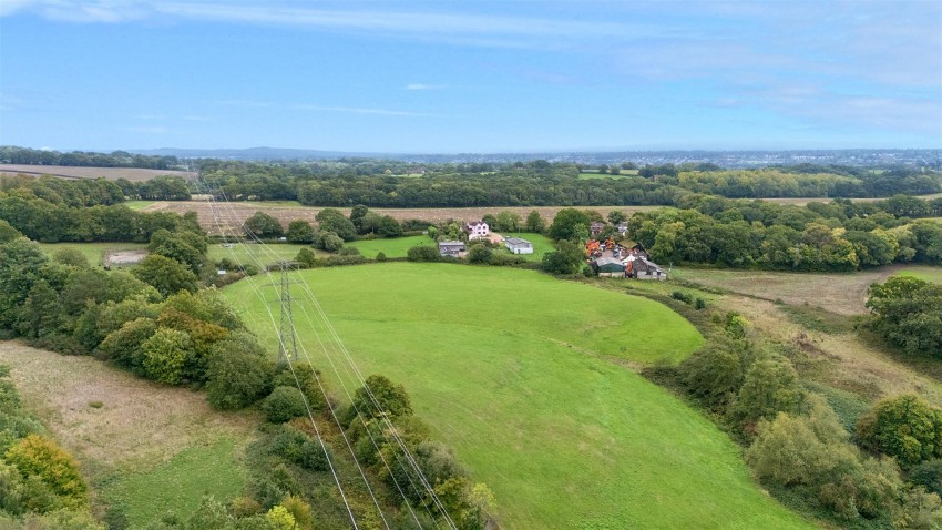 Images for Doras Green Lane, Ewshot, Farnham