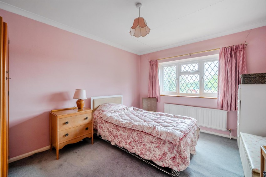 Images for Doras Green Lane, Ewshot, Farnham