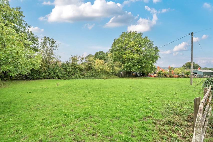 Images for Doras Green Lane, Ewshot, Farnham