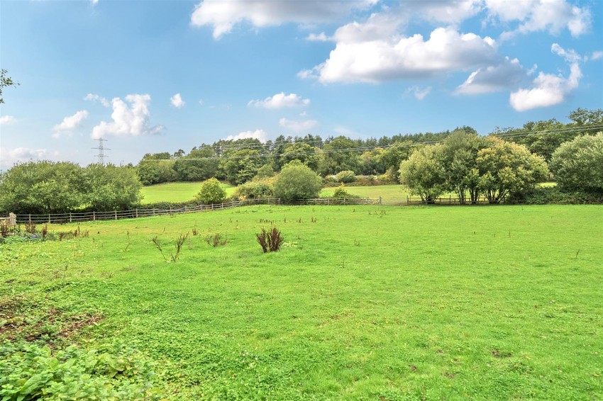 Images for Doras Green Lane, Ewshot, Farnham