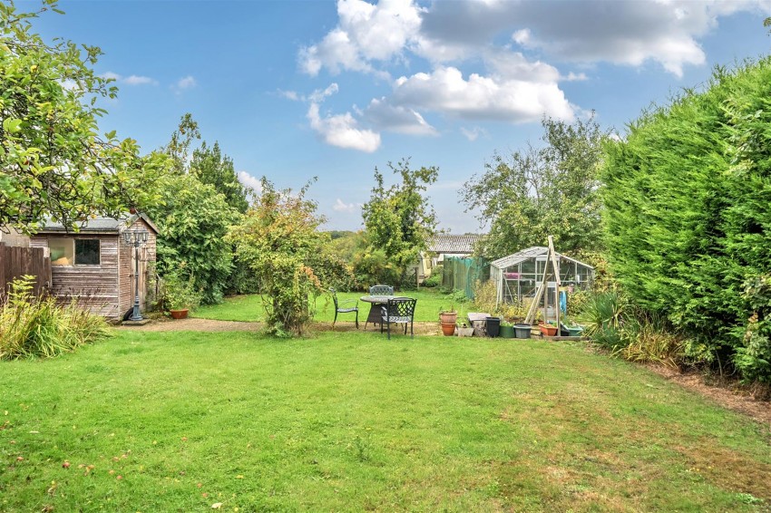 Images for Doras Green Lane, Ewshot, Farnham