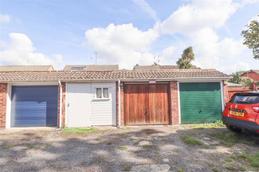 Images for Harvey Road, Farnborough