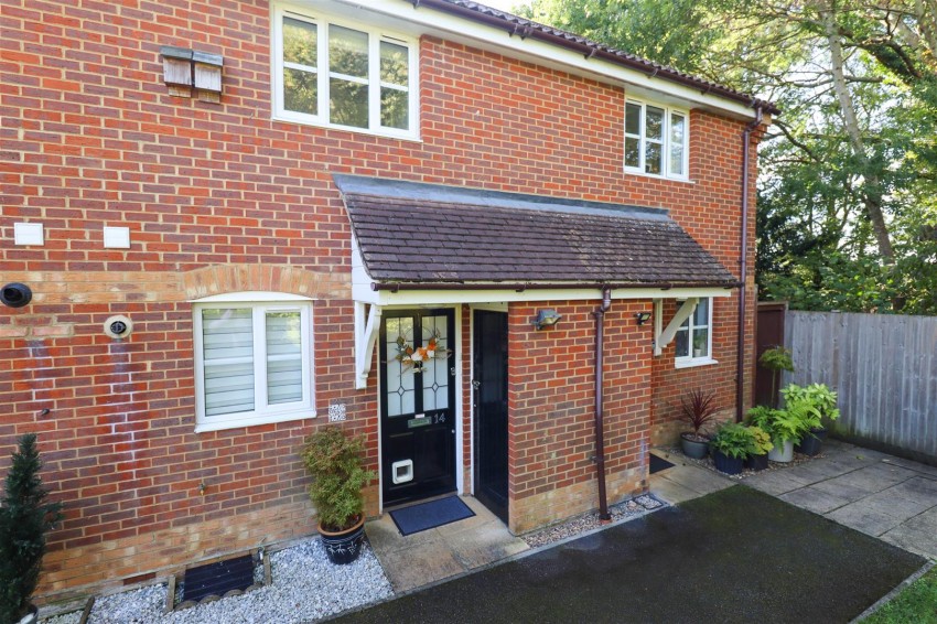 Images for Bechin Close, Church Crookham, Fleet