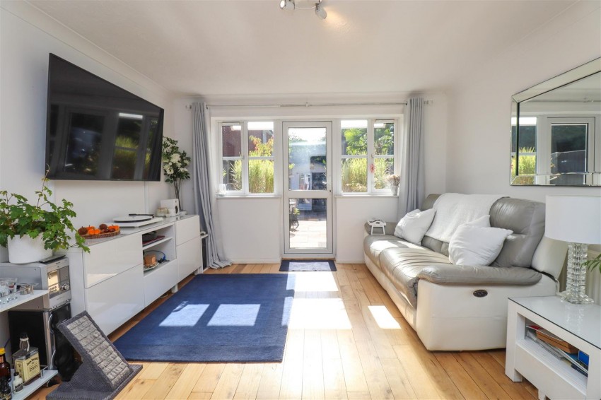 Images for Bechin Close, Church Crookham, Fleet