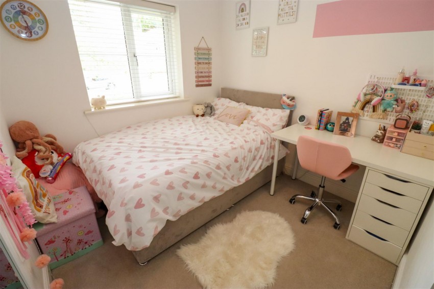 Images for Nugent Close, Church Crookham, Fleet