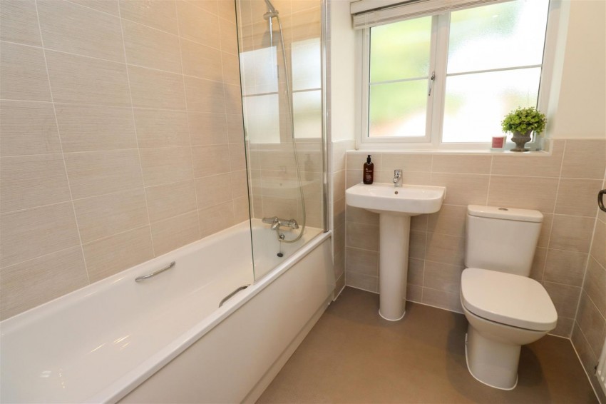 Images for Nugent Close, Church Crookham, Fleet