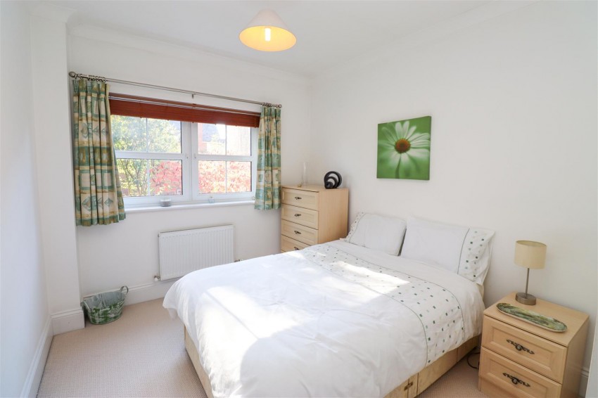 Images for Crowdale Drive, Fleet