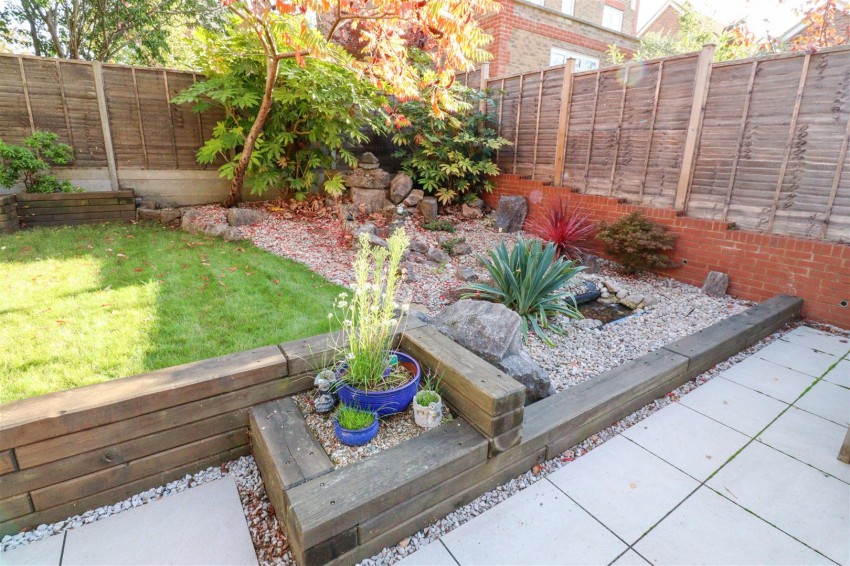 Images for Crowdale Drive, Fleet