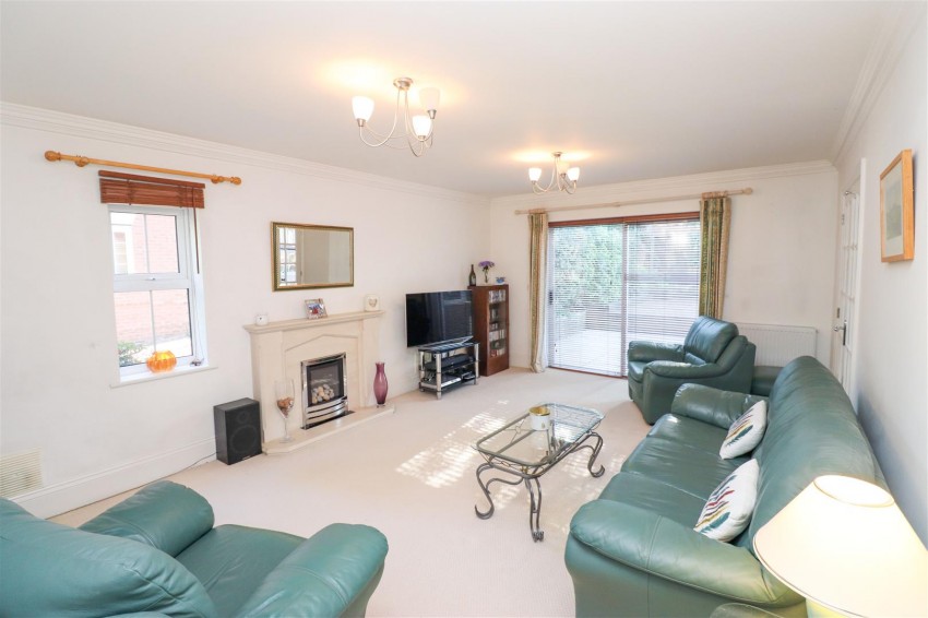 Images for Crowdale Drive, Fleet